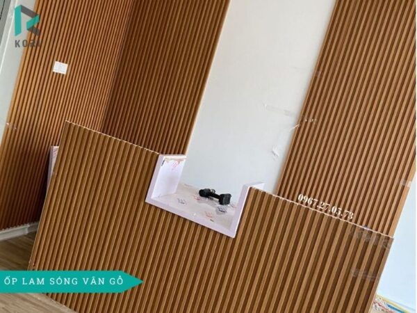 op tuong lam song nhua gia ·