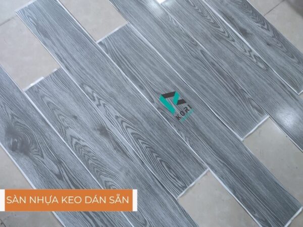 thanh lý sàn nhựa tự dán giá rẻ